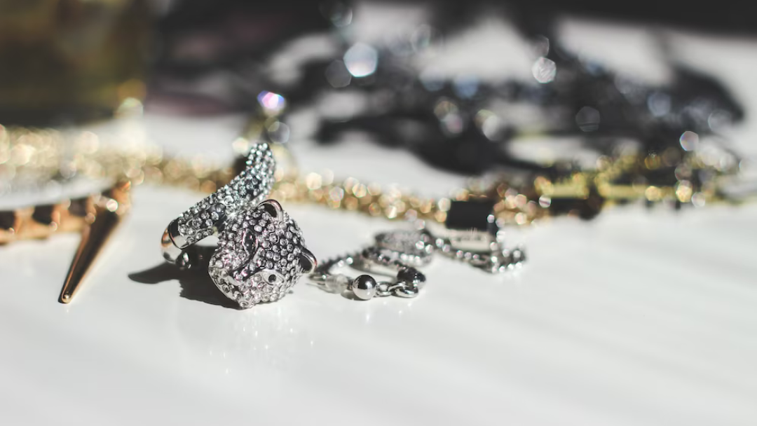GMB Images (18) selling your gold and silver